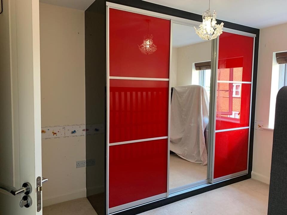 FITTED WARDROBES CUSTOM MADE TO MEASURE SHARPS BESPOKEN in Heathrow