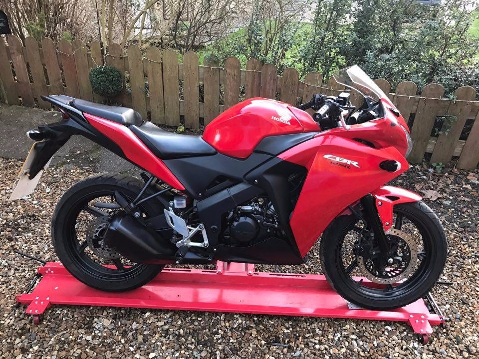 Honda cbr 125cc