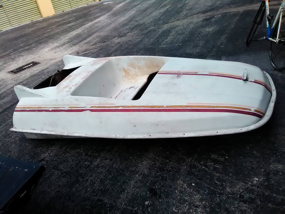 8' Vintage speed boat with fins Hotrod VW bus batman RARE NR!!