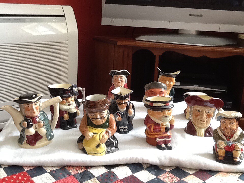 Selection of small Toby/ character jugs. in Huntly, Aberdeenshire