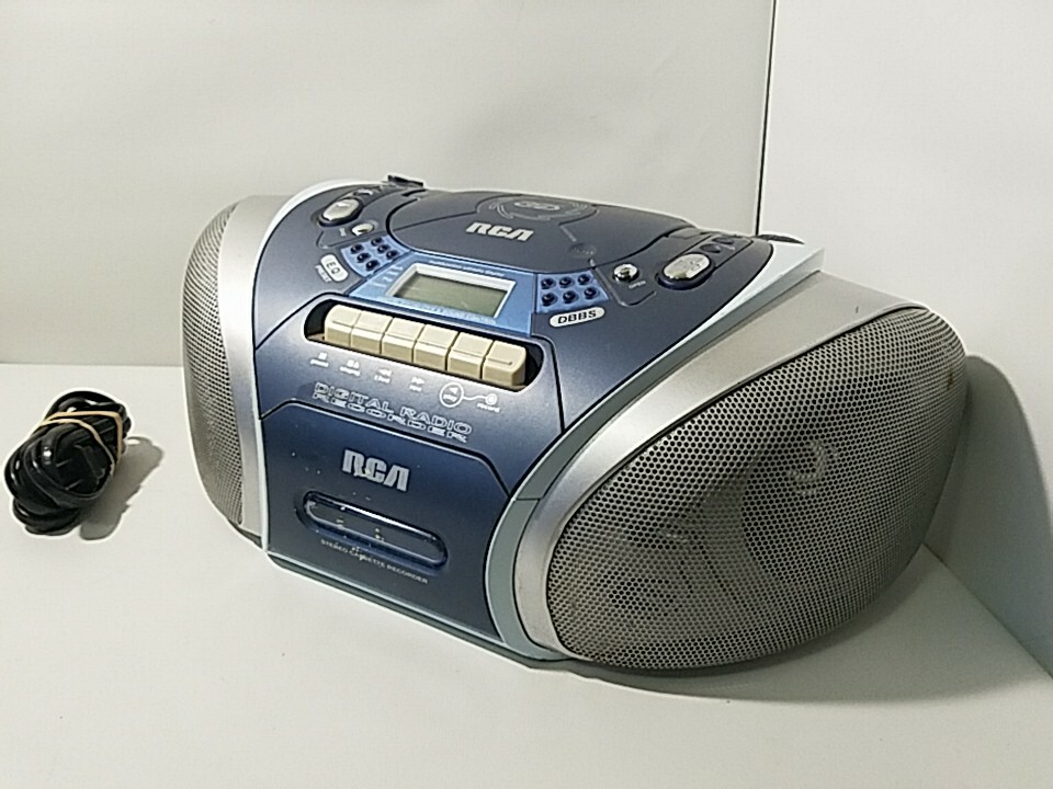 RCA RCD123 CD/Radio/Cassette Portable Boombox