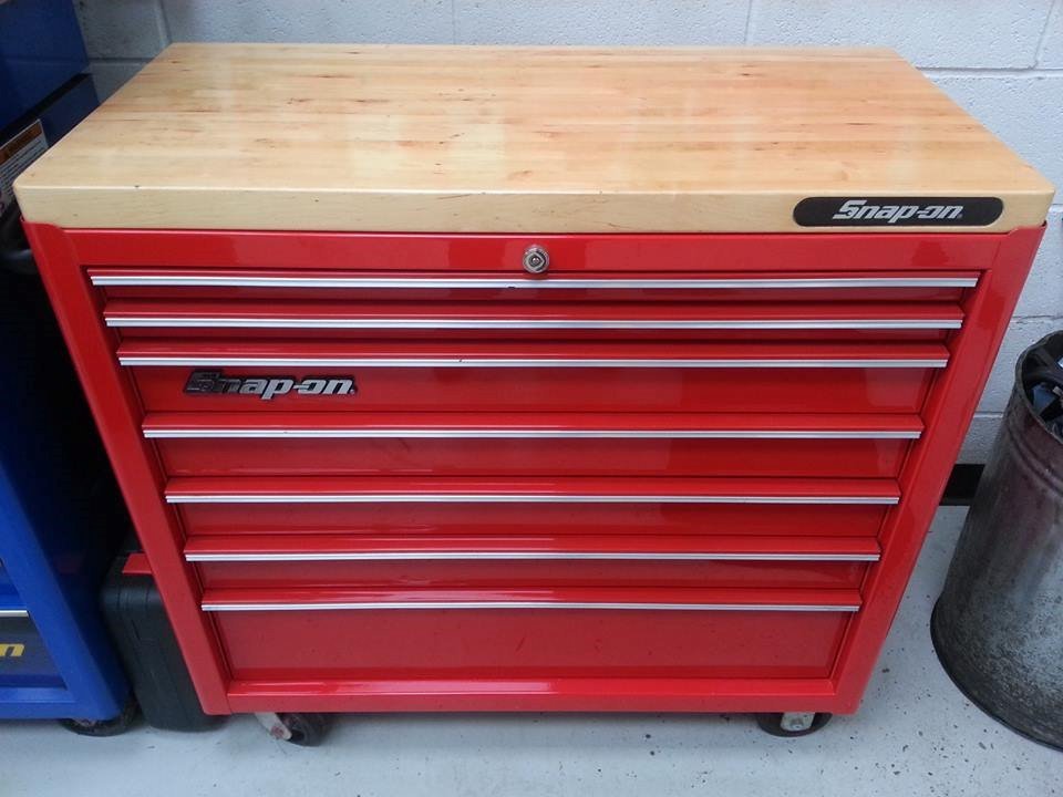 SNAP ON TOOL BOX + WOODEN TOP + RUBBER TOPPER in Redcar, North