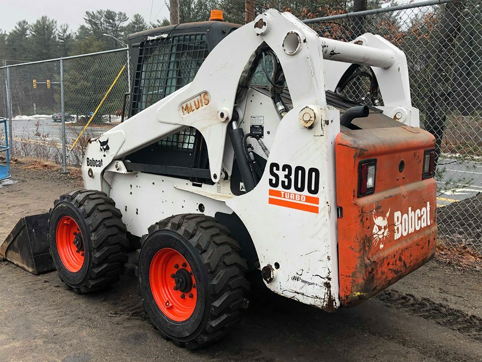 2005 Bobcat S300 Skid Steer Loader Hi Flo A/C HEAT HAND FOOT CONTROL NEW TIRES