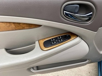 image 10 of interior