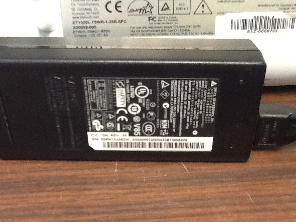 Spacelabs Ultraview SL LCD Monitor Model 94260-18