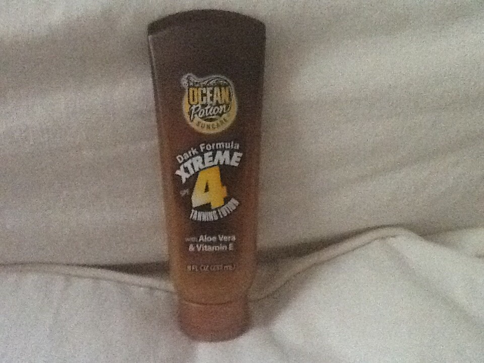 Ocean Potion Dark Formula XTREME Tanning Lotion SPF 4 Aloe vera & vitamin e