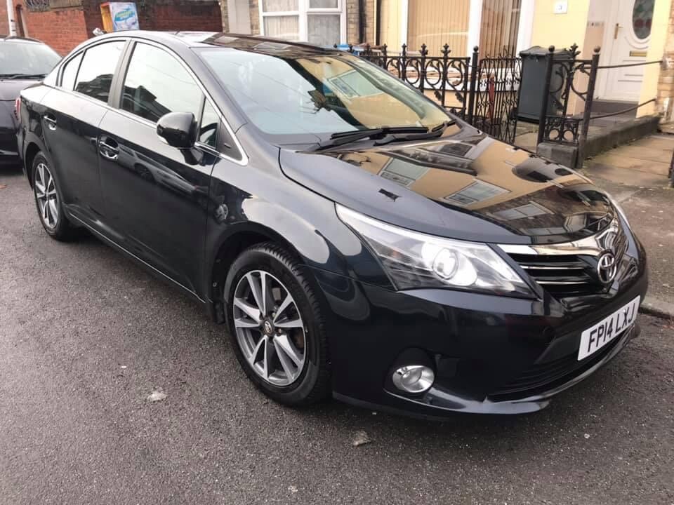Toyota avensis 2014