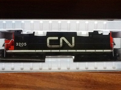 ATLAS  HO 1/87 DCC CANADIAN NATIONAL C424 PHASE 3 ROAD # 3205 F/S 10001364 F/S