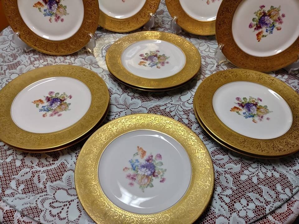 Vintage Selb Bavaria, Heinrich and Co., Set Of 11 Dinner Plates
