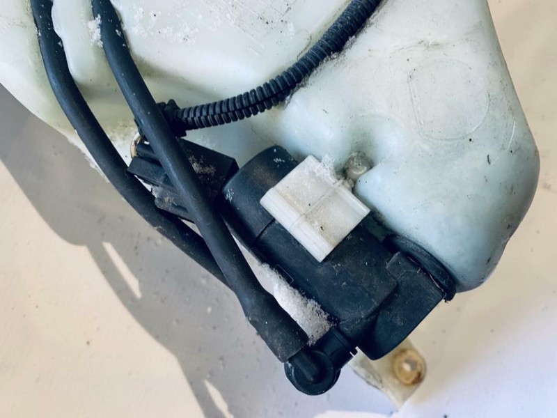 1s7117k624fe   Windshield Windscreen Washer Pump For Ford Focus 200 Fr1027642-25