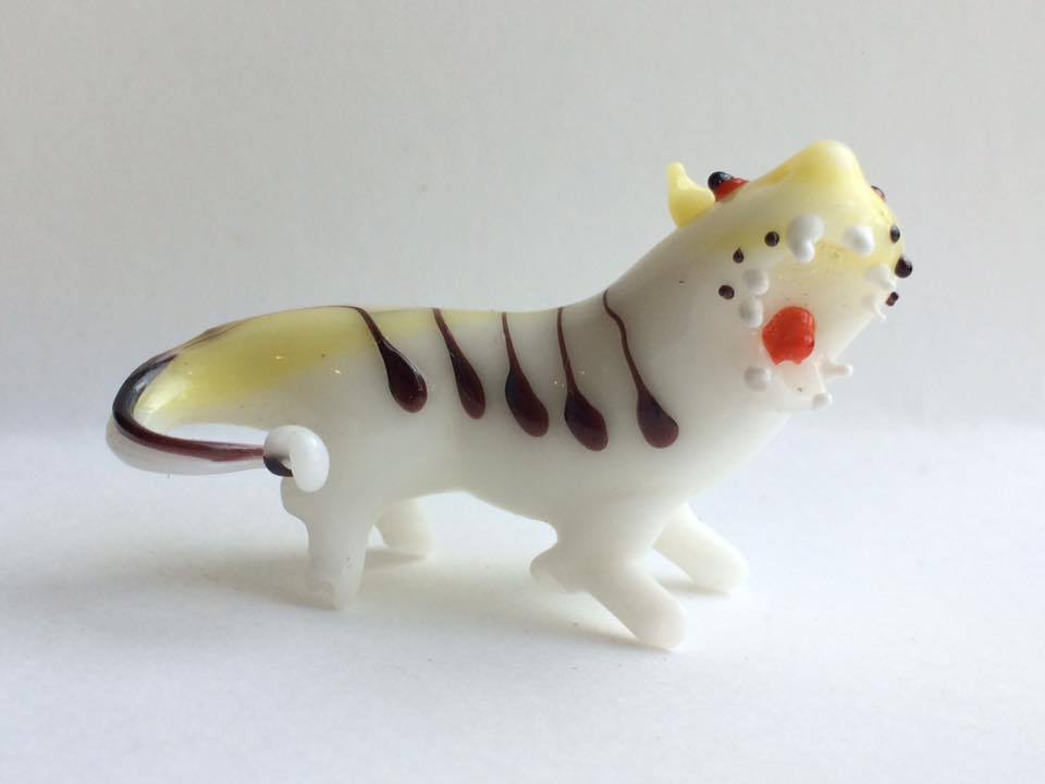 Italian art glass tiger figurine