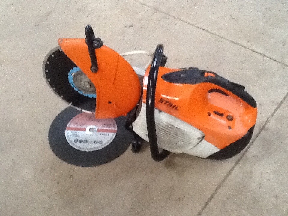 Stihl TS410 Masonary Saw in Excellent Condition with New 300mmDiamond