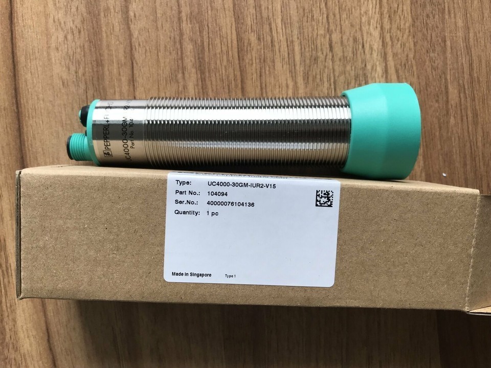 1PC New Pepperl+Fuchs UC4000-30GM-IUR2-V15 Ultrasonic Sensor