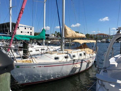 1979 Endeavour 32 Sloop