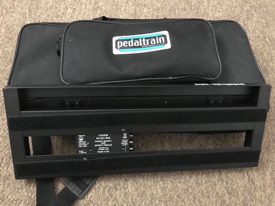Pedaltrain Mini pedalboard (w/softcase and power supply) in Sutton