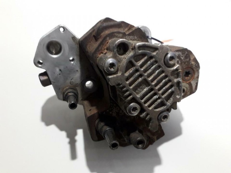 8200108225 100588  195073  High Pressure Injection Pump Renault Mega Fr584260-02