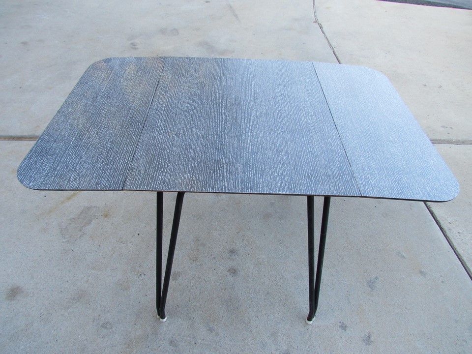 Original 1950's Black/White Dining Table With 4 Chairs