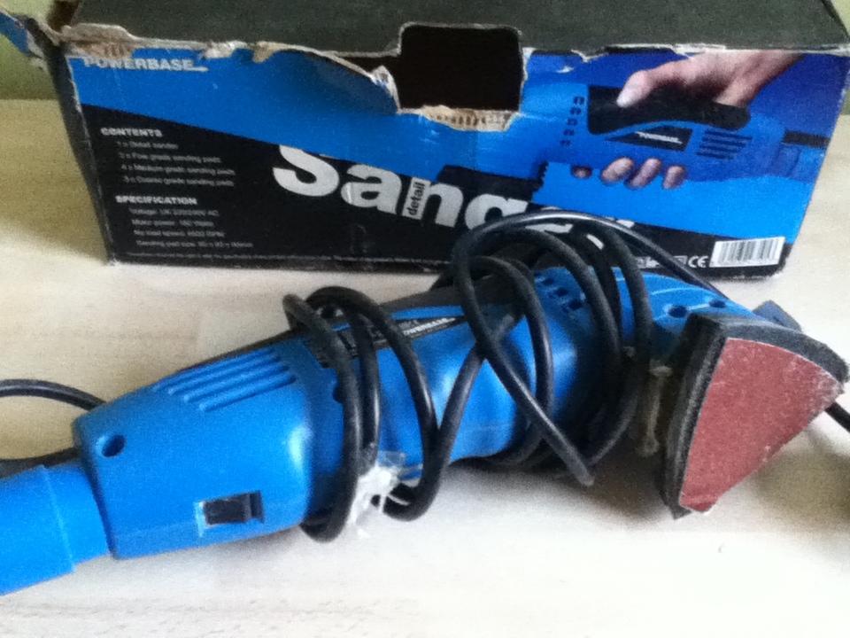 Powerbase 180 watts detailed sander model 684367 in Plymouth, Devon