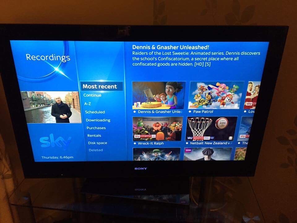 Sony bravia приложение wink. Smart sony tv menu. Браузер для смарт тв. Телевизор сони бравиа прошивки. Меню смарт тв сони.