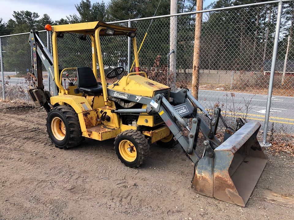 2010 Diesel Terramite Tractor T7 Backhoe 4 in 1 Front Bucket DIESEL