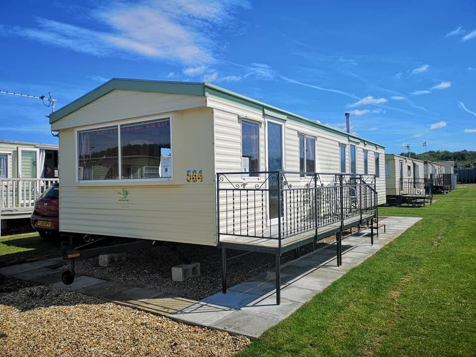 Holiday Home 3 Bedroom Caravan To Hire / Rent The Promenade Ingoldmells Skegness Lincolnshire