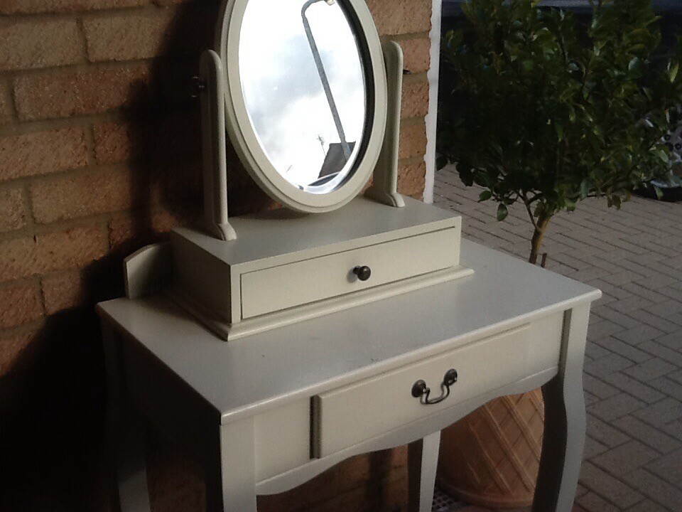 Dressing table in Chelmsford, Essex Gumtree