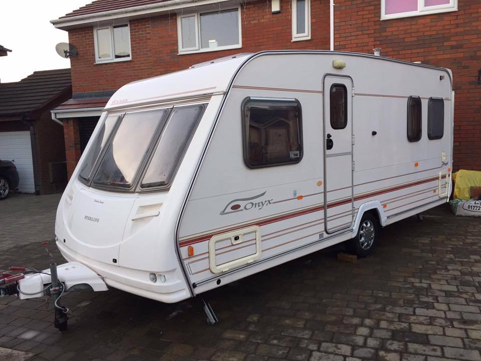 FOR SALE STERLING ECCLES 2001 4 BERTH ONYX TOURER CARAVAN in
