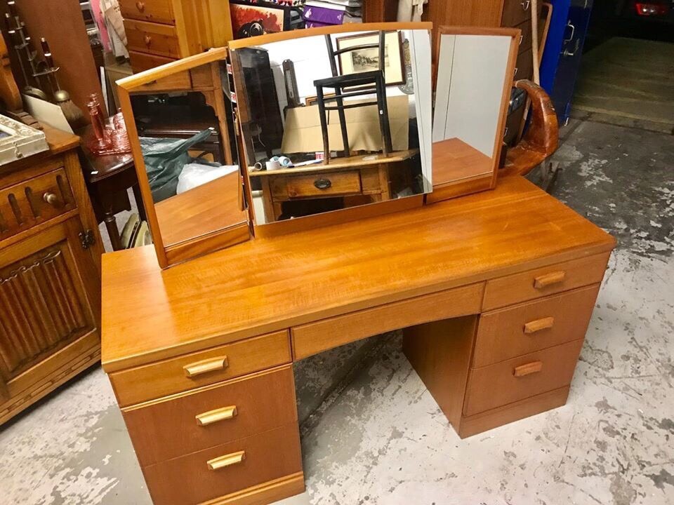 MID CENTURY TEAK DRESSING TABLE MCINTOSH OF KIRKCALDY ANTIQUE VINTAGE