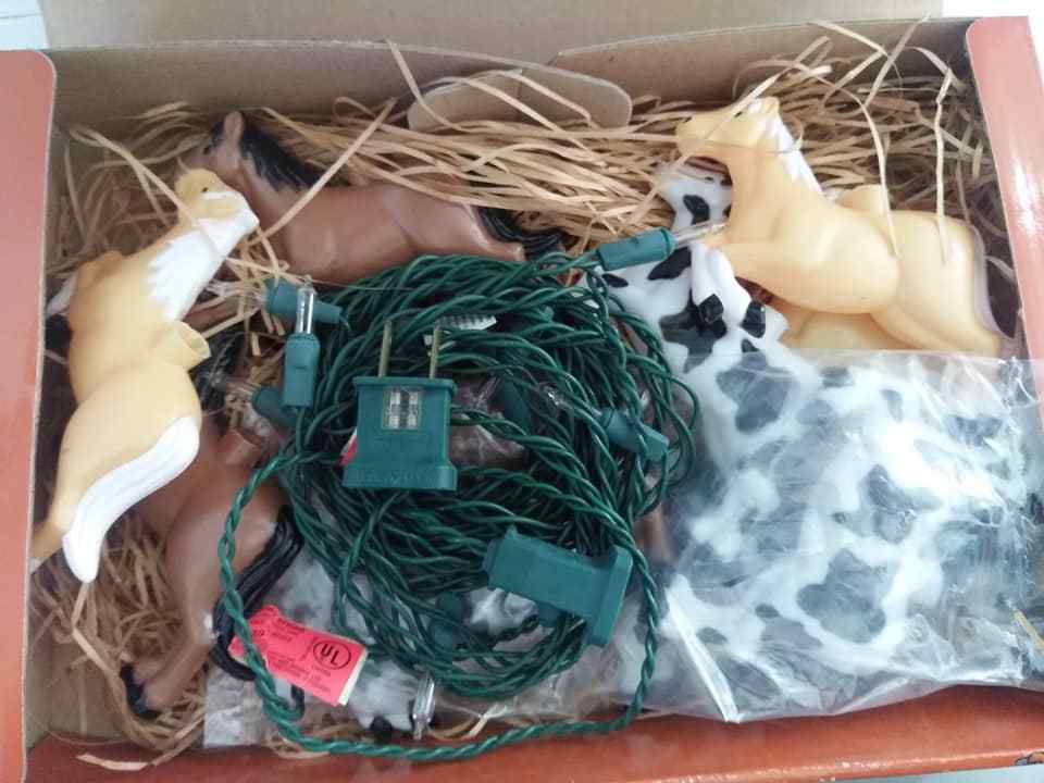 10 Horse Light Covers with 10 String Light Set by Primal Lite 1994