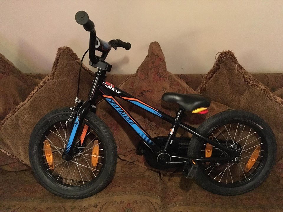 specialized hotrock 16 inch