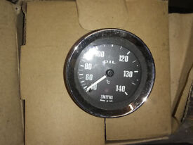 image for GENUINE SMITHS OIL TEMPERATURE GAUGE NEW OLD STOCK