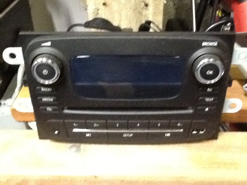 VAUXHALL VIVARO 2016/ TOP OF RANGE CD PLAYER /RADIO /MEDIA /USB in