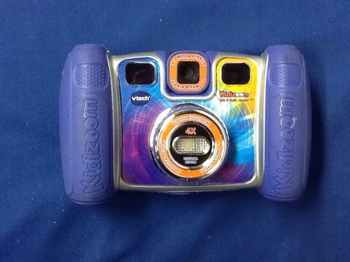 VTech Kidizoom 2 Megapixel 4X Digital Zoom Spin and Smile Camera Blue