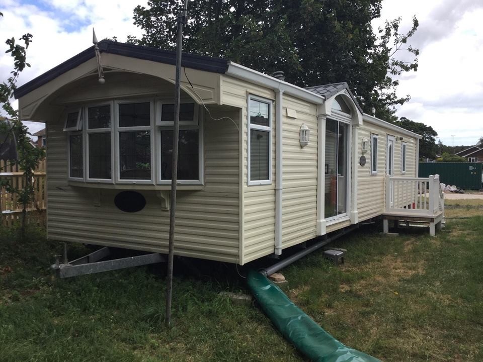 Willerby Lyndhurst 38ft x 12ft 2004 2 Bedroom Static Caravan Off Site