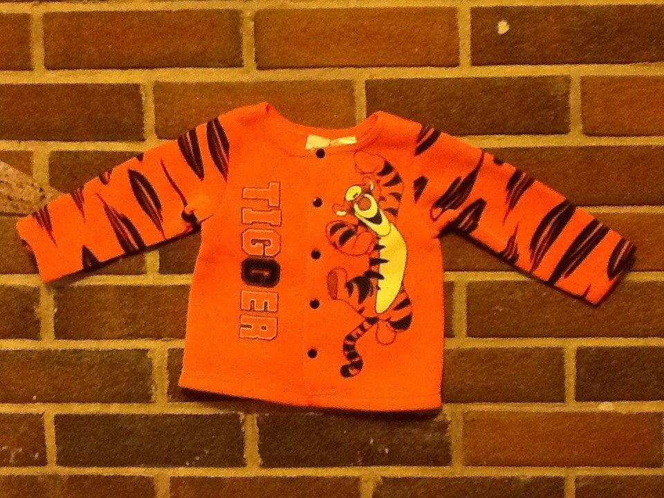 NEW DISNEY BABY TOP TIGGER INFANT NEWBORN SIZE 0-3 MONTHS NWOT