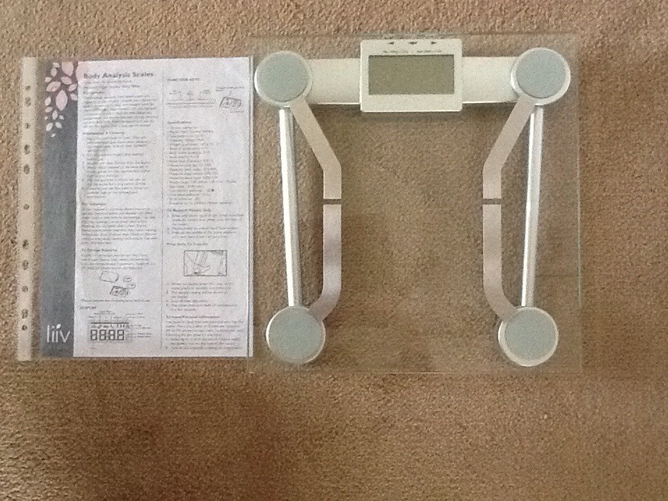 Avon weighing scales for a bathroom in Yateley, Hampshire Gumtree