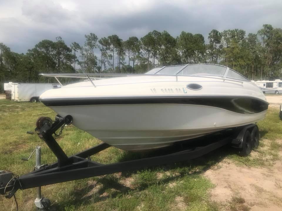 1995 Rinker Captiva 232 CC