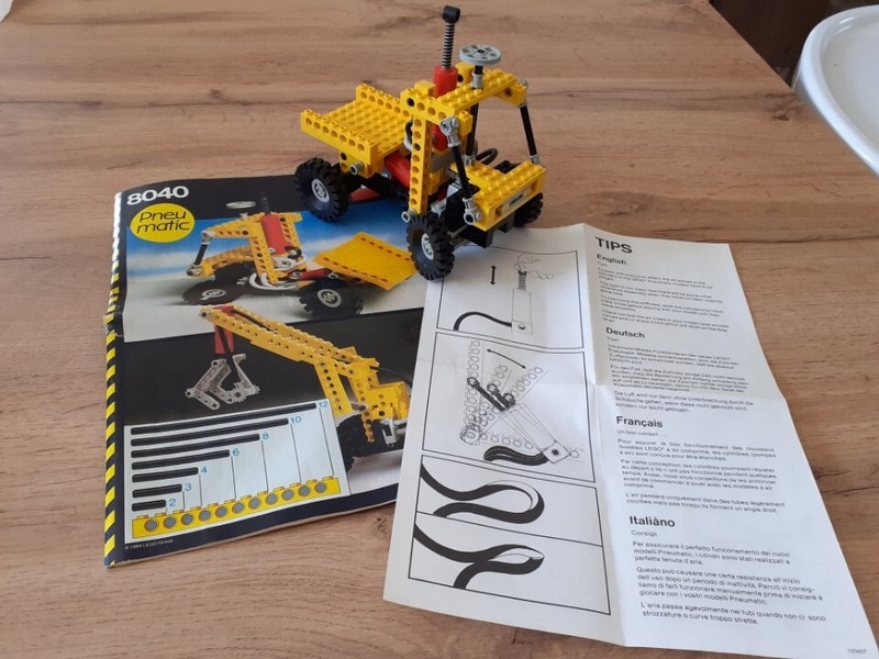 Lego Technic / Set 8040 / Pneu Matic / Complet Avec Notice