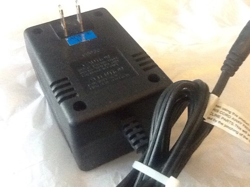 Homedics AC-DC Adapter Model ADP-8 Output 12 VDC 1.6A