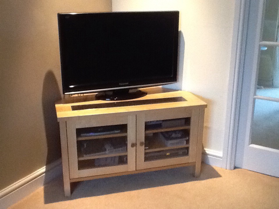 Light Oak Tv Corner Cabinet With Glass Doors Good Condition In