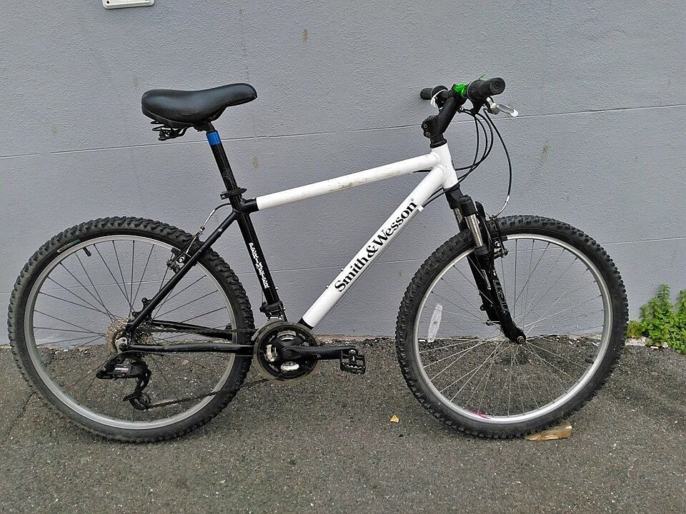 Smith and Wesson Medium Mountain Bike Fully Serviced