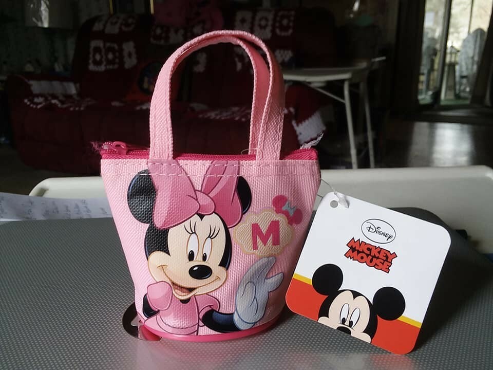3 piece Minnie Mouse Gift Set = BRAND NEW WALLET, TY beanie, and Minnie