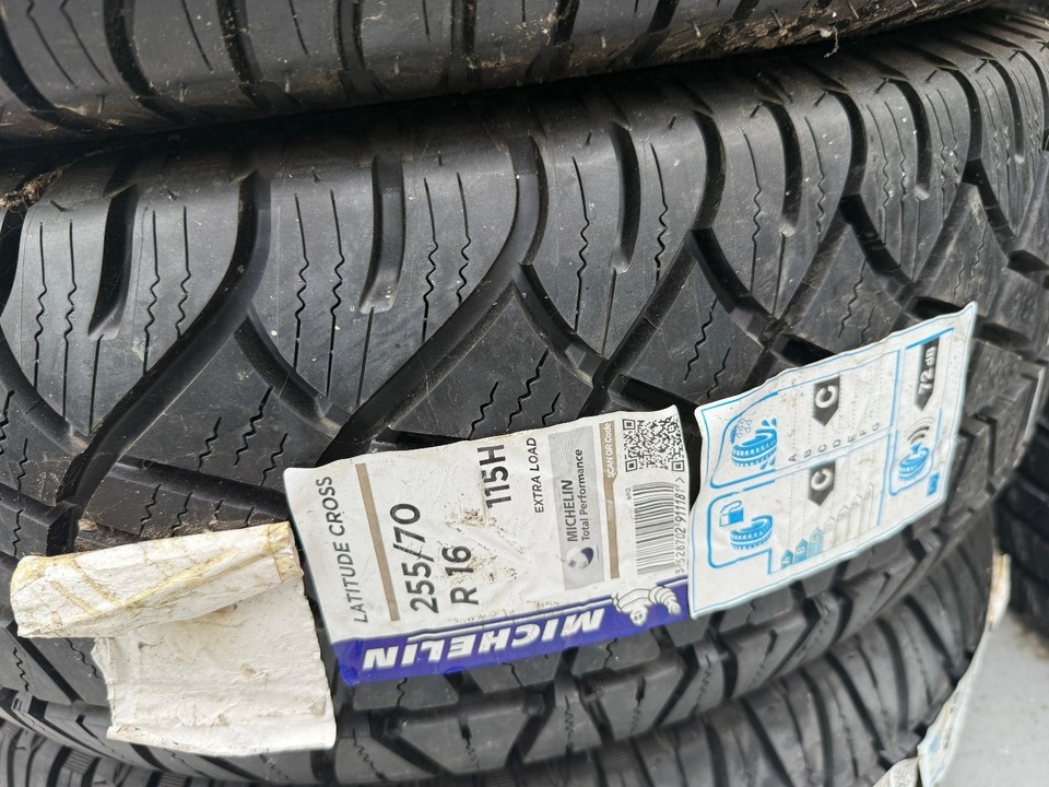 New 255 70 16 Michelin, Latitude Cross, XL, M+S, 115H x1 Tyre (F1_tyres) YD174