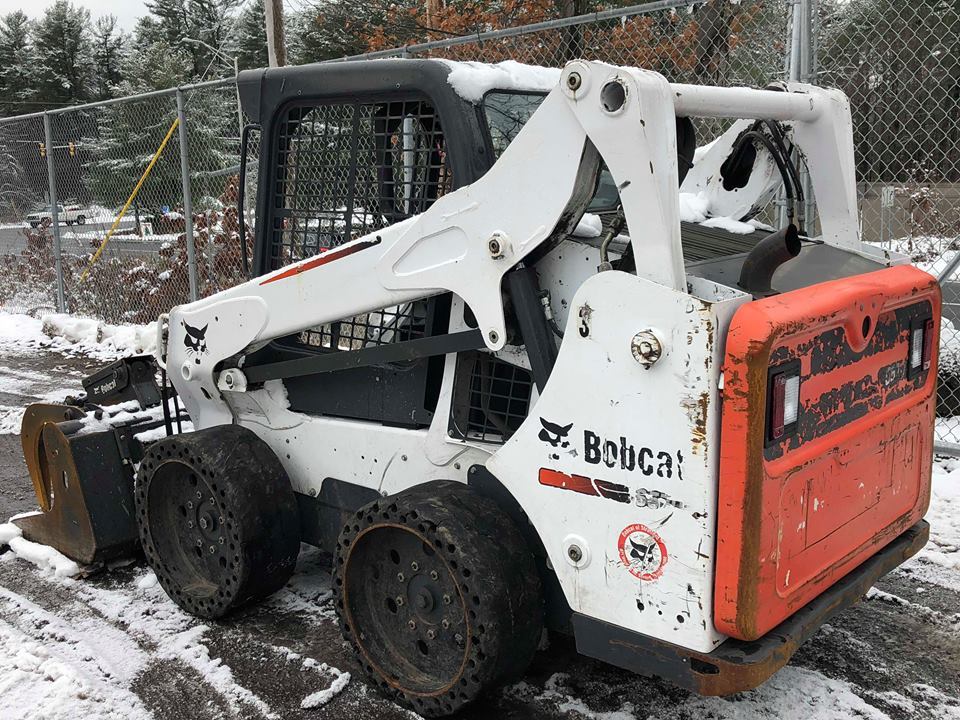 2015 Bobcat S570 Skid Steer Loader Grapple Bucket Demo Tires