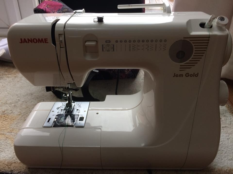 Janome Jem Gold Sewing Machine used only a few times | in Wells