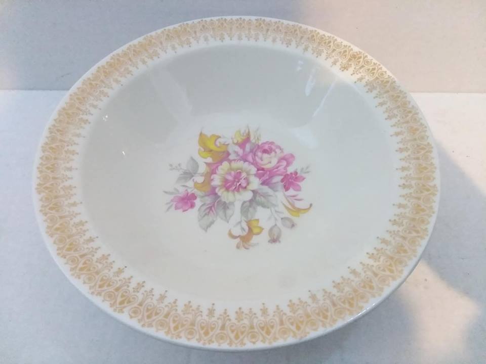 Derwood W S George 196B Serving Bowl 9.5