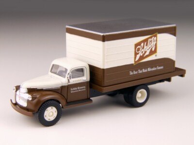 Classic Metal Works 30300 HO Mini Metals Schlitz '41-'46 Chevy Delivery Truck