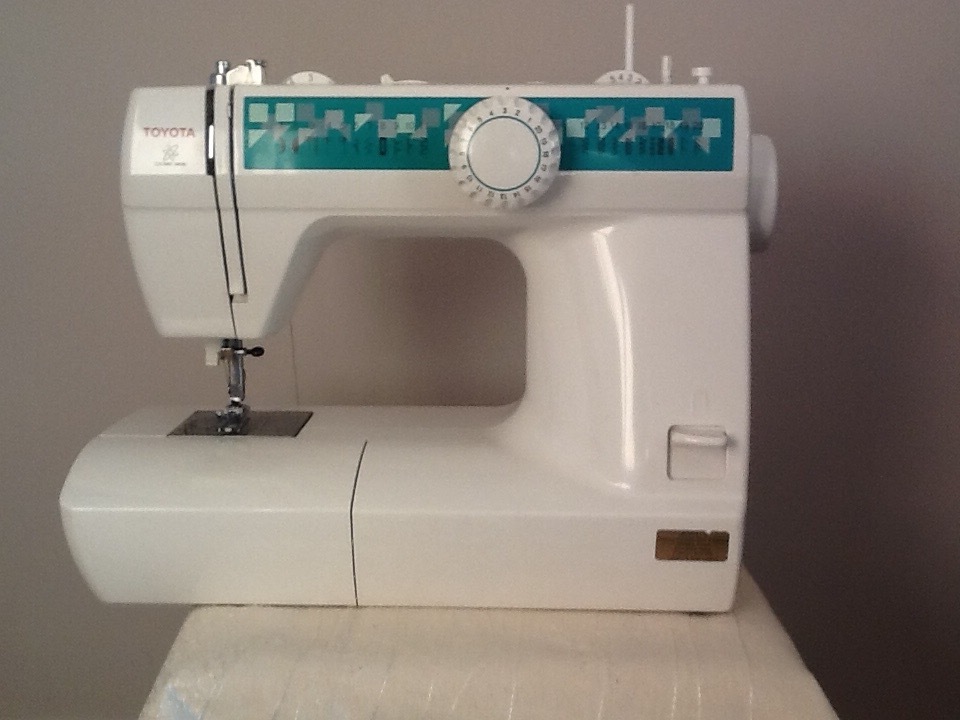 Toyota RS2000 3D series electric sewing machine in Bury St Edmunds