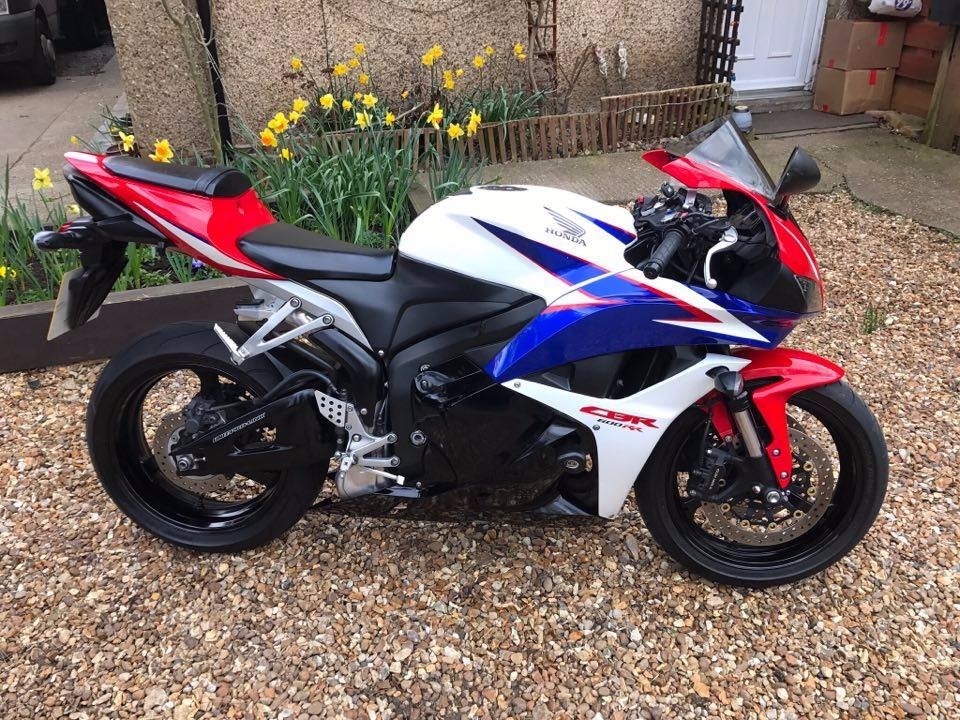 Honda cbr600rr 2010