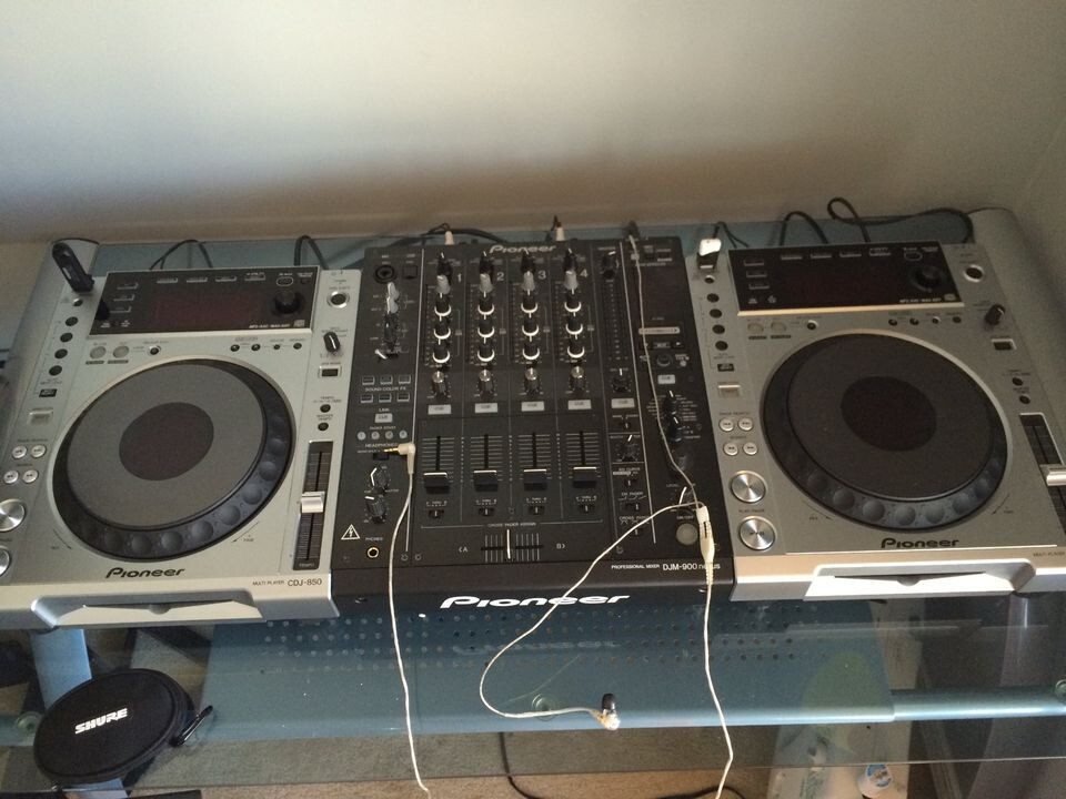 り*ん様 Pioneer DJM-850 & CDJ-850 セット り*ん様 Pioneer DJM-850 & CDJ-850 セット djmcdj850-w.jpg